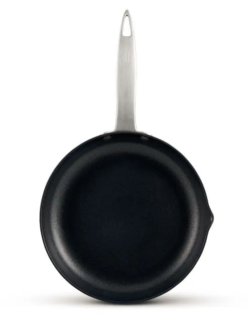 24cm/9.5" Fry Pan with Pour Spout | Cook Ultimate Pro | Zyliss