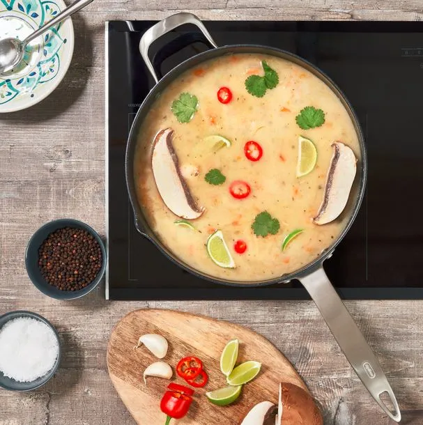 28cm/11" Saute Pan with Lid | Cook Ultimate Pro | Zyliss