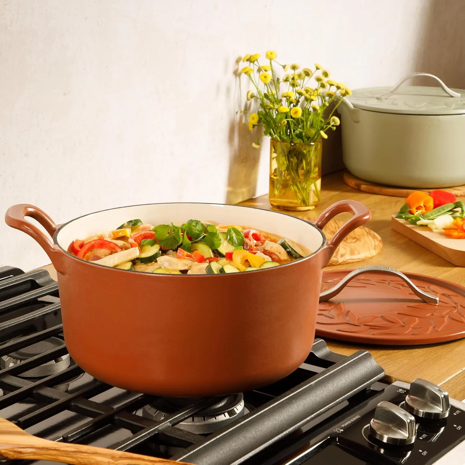 7 Qt Cast Iron Dutch Oven W/Embossed Lid, European Enamel, & Olive Wood Trivet - Matte Terracota