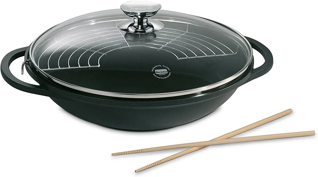 Berndes Titanium Special Edition 32cm Wok with Glass Lid and Accessories
