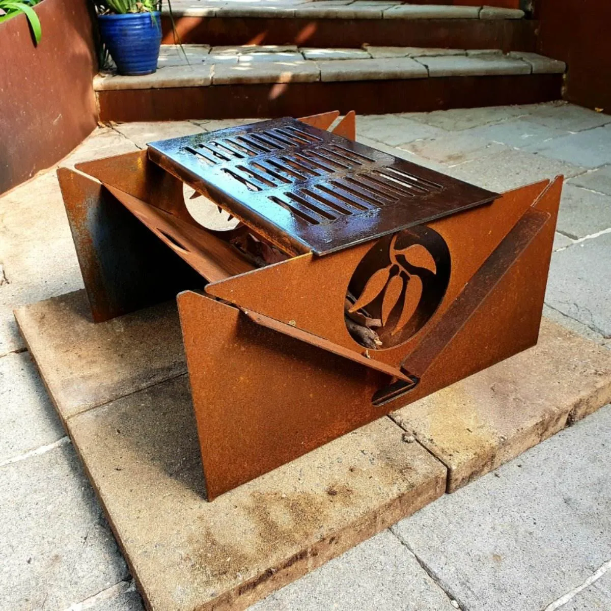 Collapsible Fire Pit