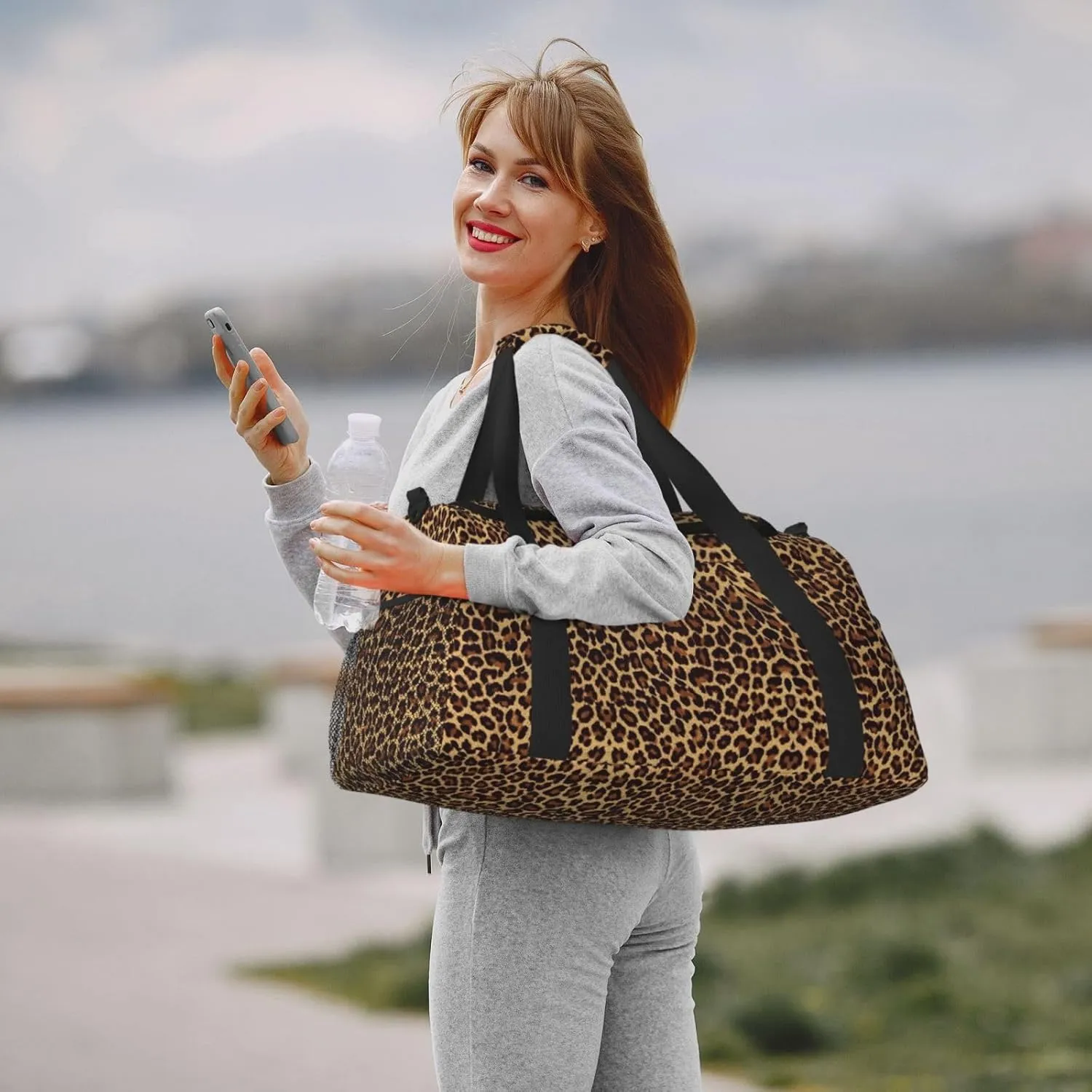 Leopard Patterned Wallpaper Print Hand Travel Bag Large Capacity Slung Bag For Long-Distance Travel, Weekend Trips, And Outdoor Activities