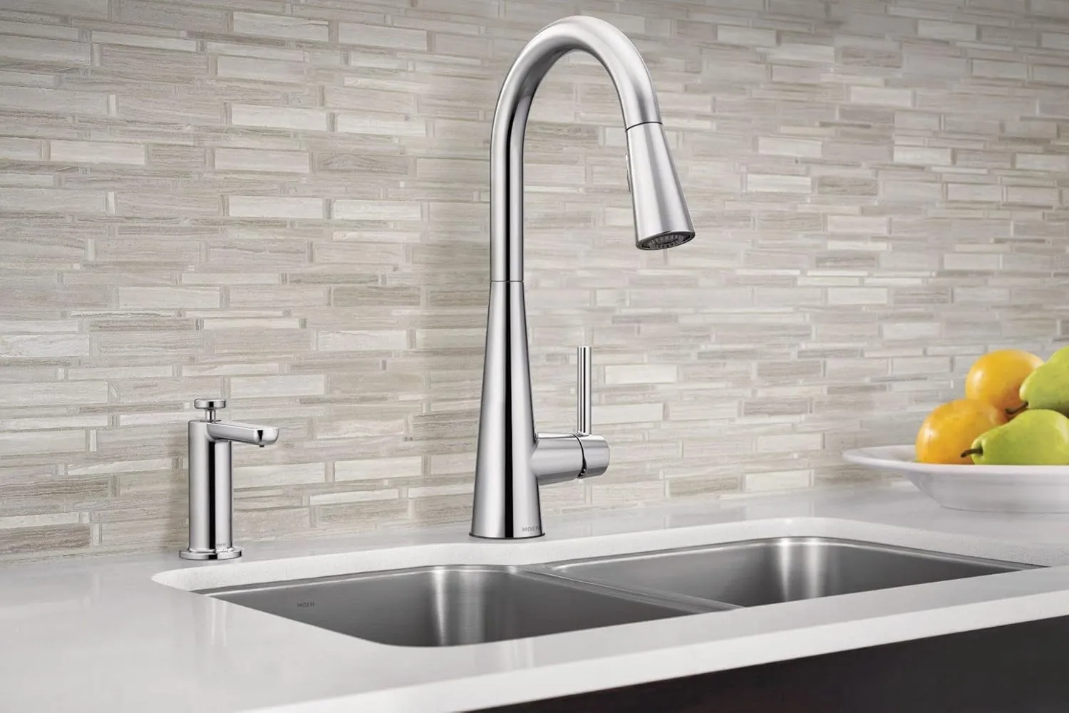 Moen Sleek Chrome One-Handle High Arc Pulldown Kitchen Faucet Featuring Power Boost, Modern Kitchen Sink Faucet with Pull Down Sprayer, 7864