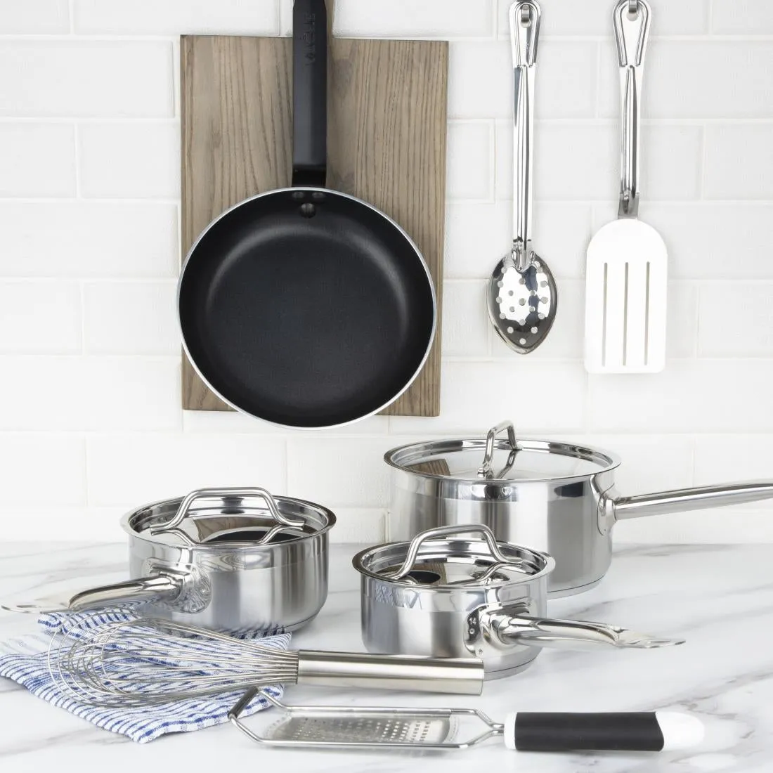 Nisbets Essentials Cook Like A Pro Stainless Steel & Aluminium 4-Piece Saucepan & Frying Pan Set