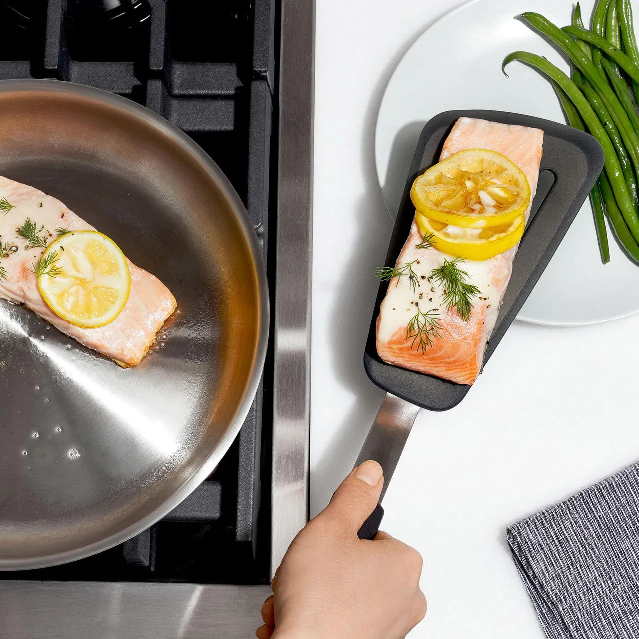 Oxo - Silicone Flexible Turner Large