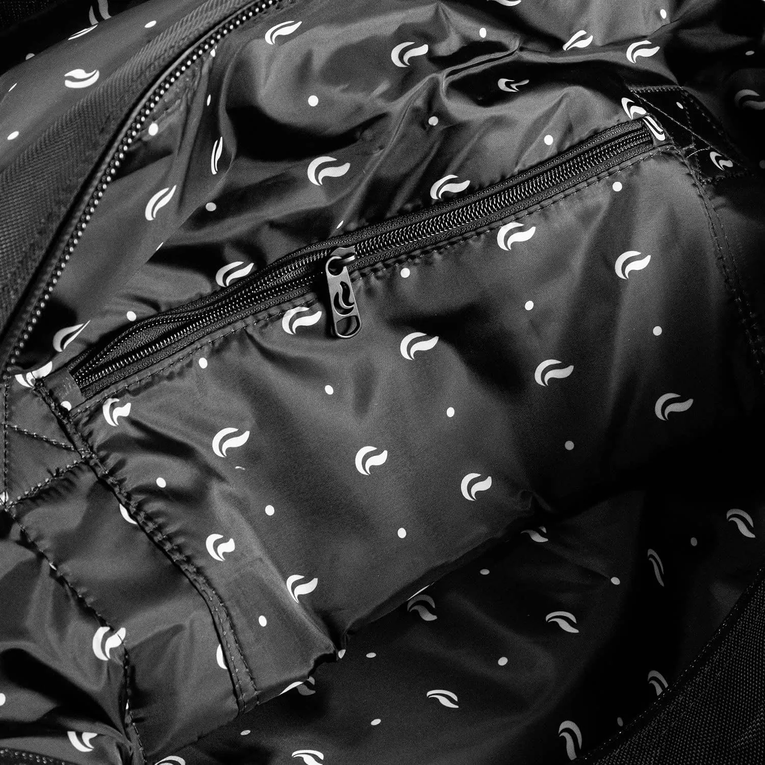 Skunk Large Duffle "Midnight Express XL" - Smell Proof - Water Proof (Gray)