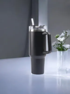 Stainless Steel Tumbler with Handle and Straw Lid – 1225ml- Black