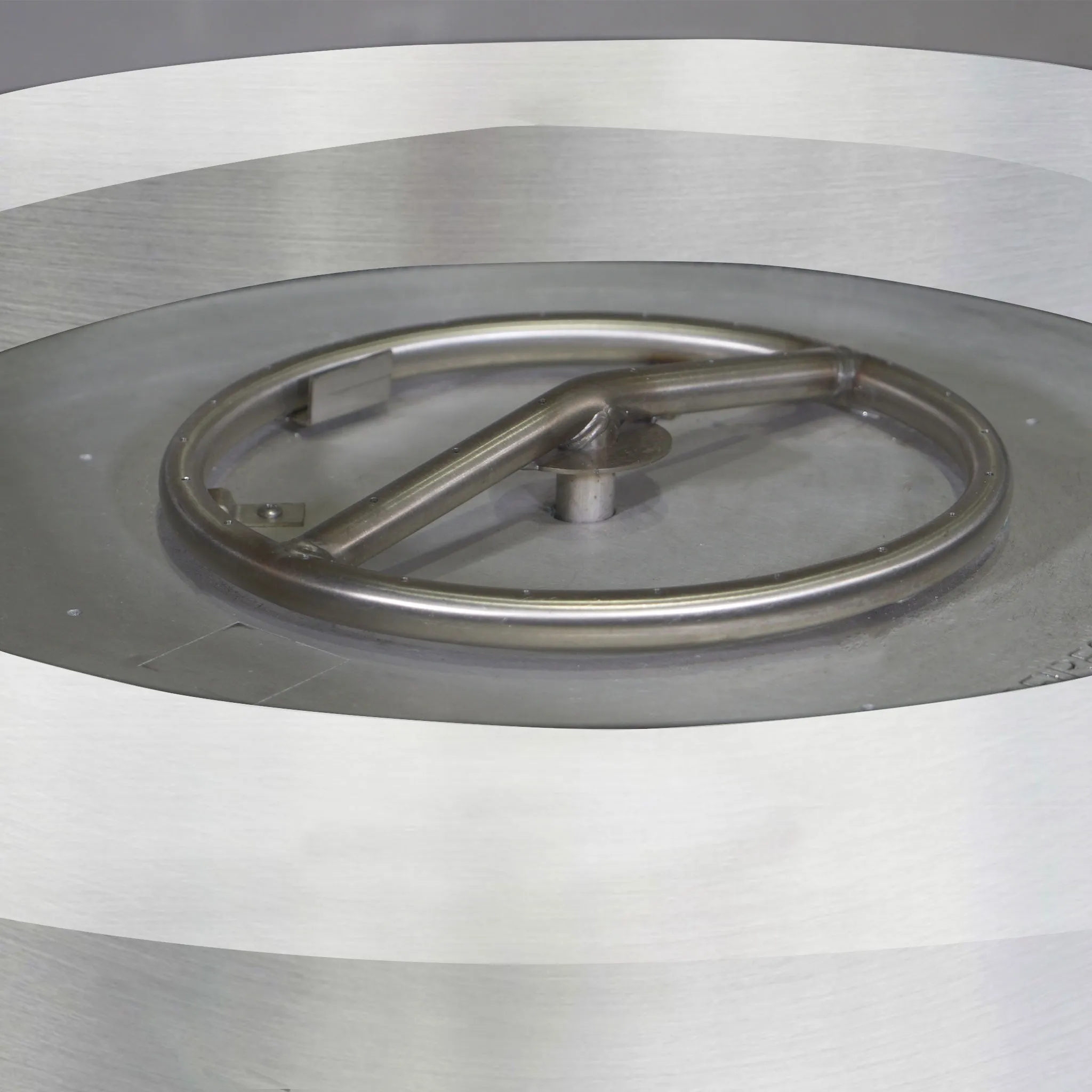 Starfire Designs Metal Gravity 45" Round Stainless Steel Gas Fire Pit