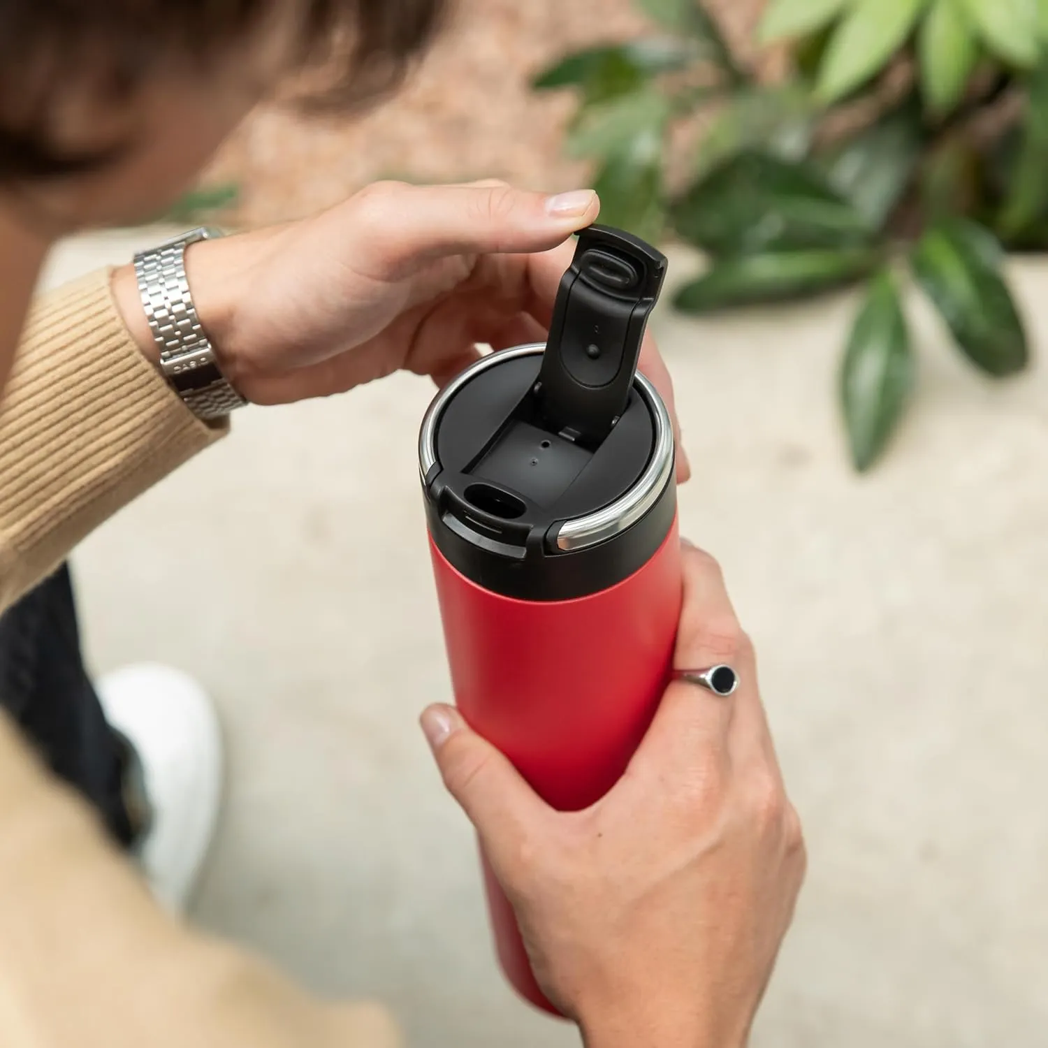 Super Maxi Stainless Steel Water Bottle 36oz - Double wall vacuum insulated | Integrated carry handle | leak proof flip top lid | Lightweight & stylish - Red